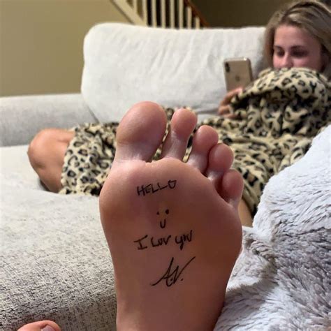 paige vanzant feet|Paige VanZant : r/feet